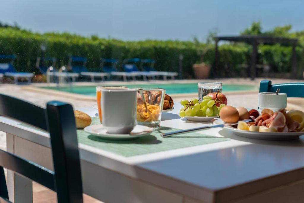 Sisula Country Hotel & Spa Orosei Luaran gambar